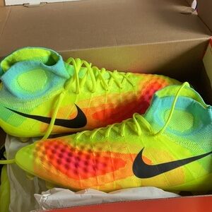 Nike Mens Multicolor Soccer Cleats